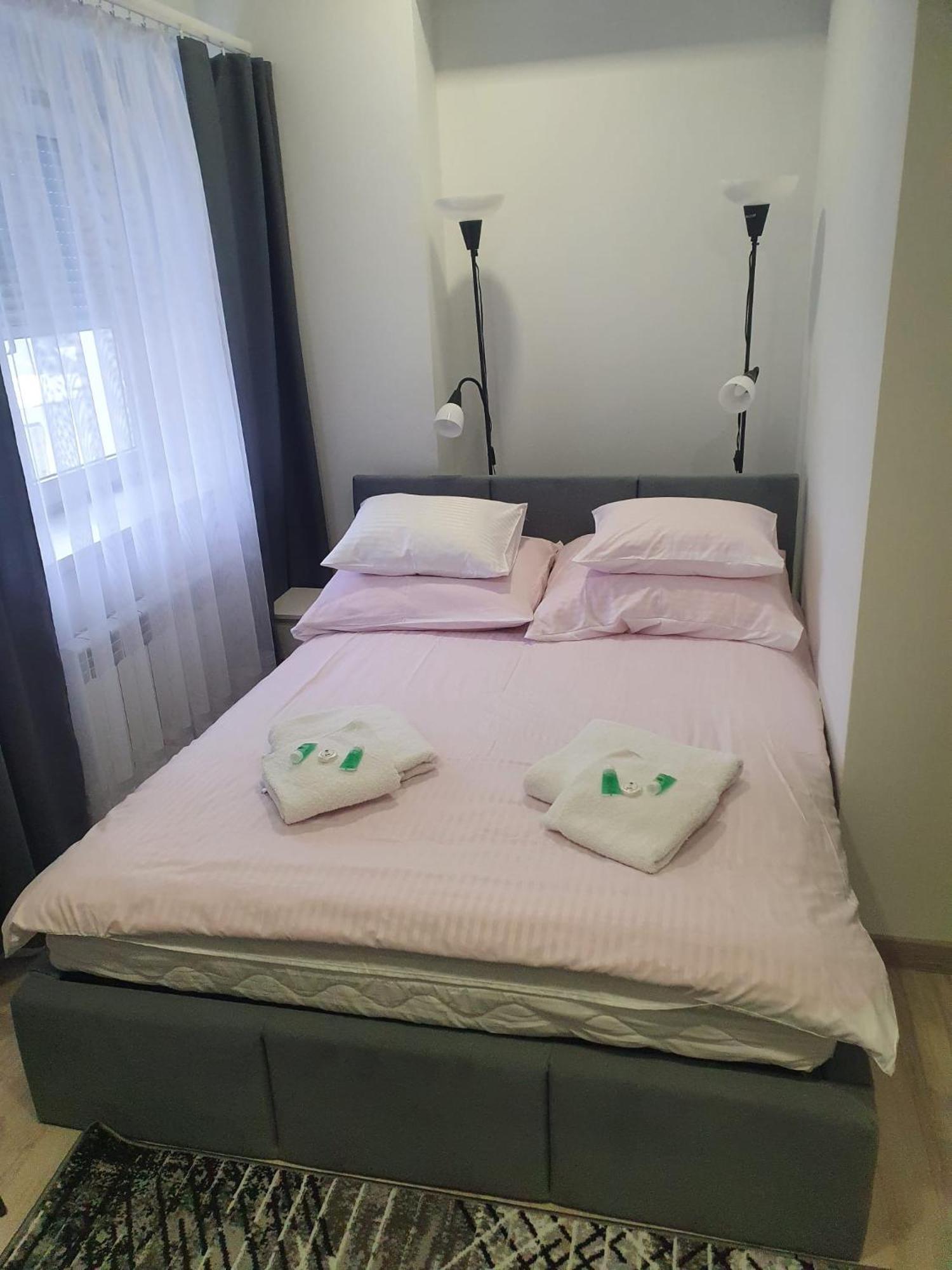Comfort Stay, Ev, Parking Болеславец Экстерьер фото
