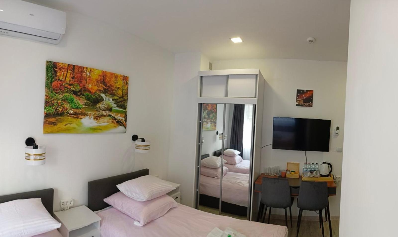 Comfort Stay, Ev, Parking Болеславец Экстерьер фото