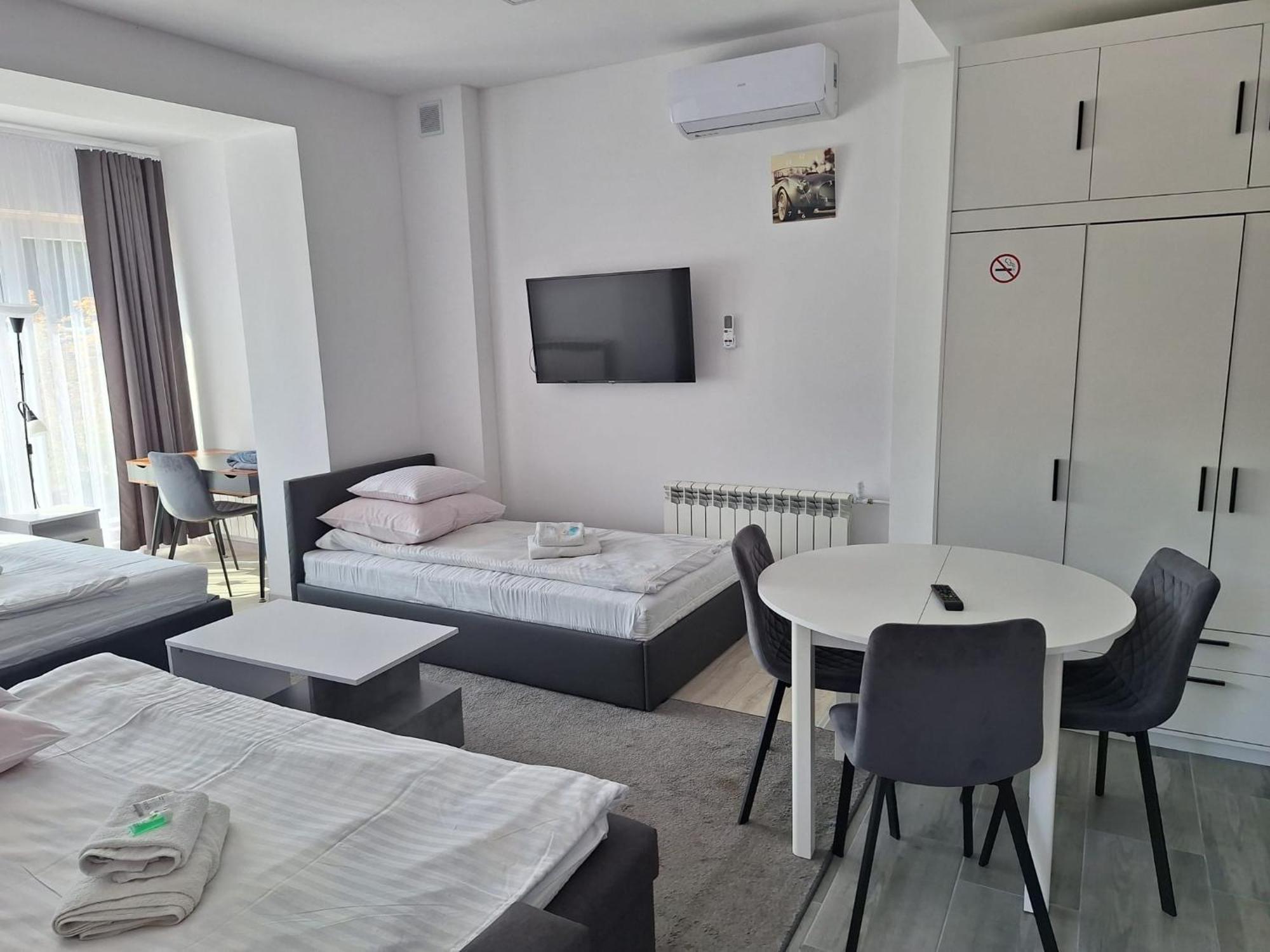 Comfort Stay, Ev, Parking Болеславец Экстерьер фото